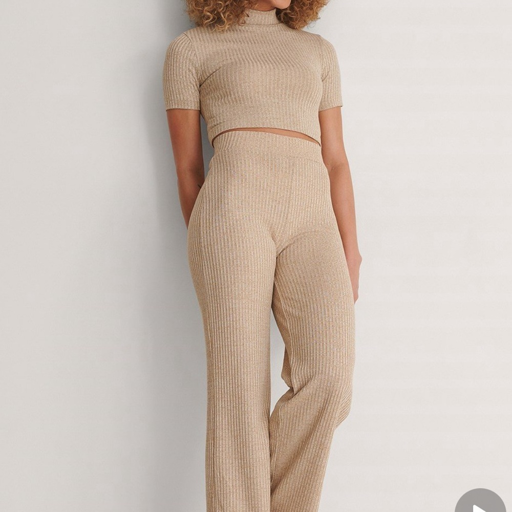 NA-KD Ribbed Set - Picture 2 of 6
